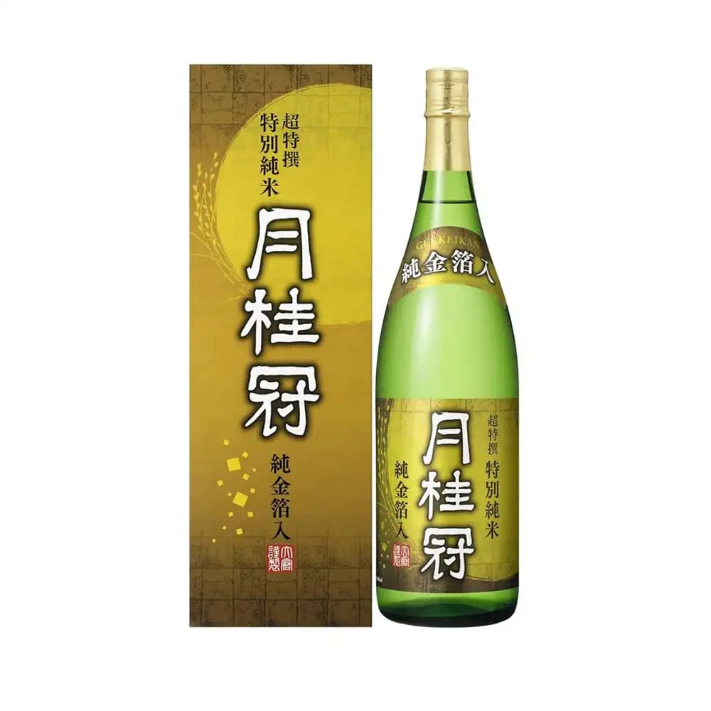 Chotokusen Kuromatsu Hakushika Junmai Ginjo with Gold Leaf