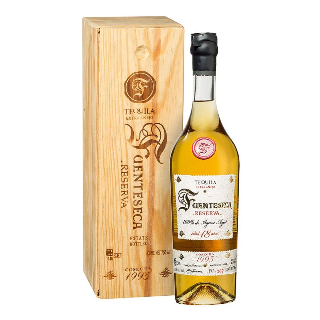 Fuenteseca Reserva Añejo 18 Year Old 1995 with wooden box