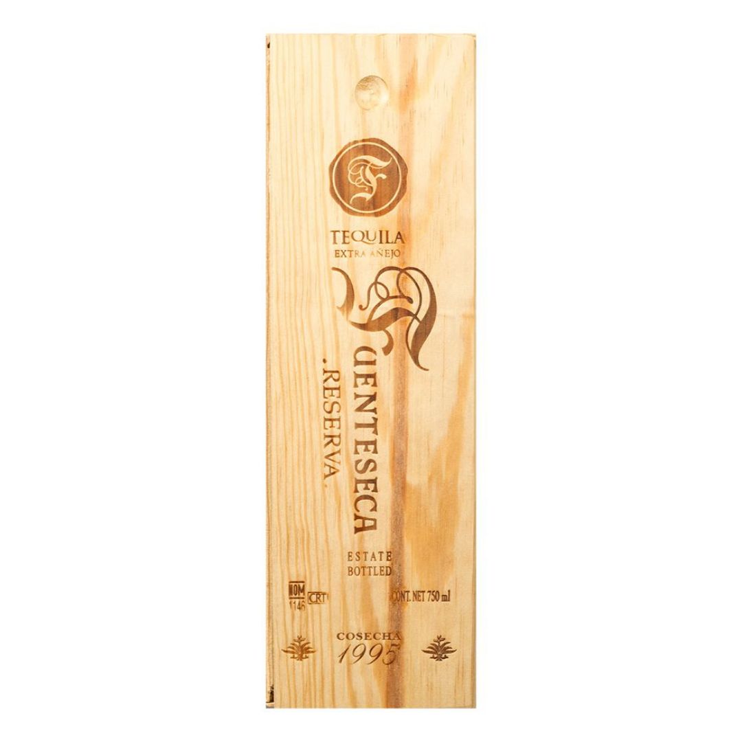 Fuenteseca Reserva Añejo 18 Year Old 1995 wooden box
