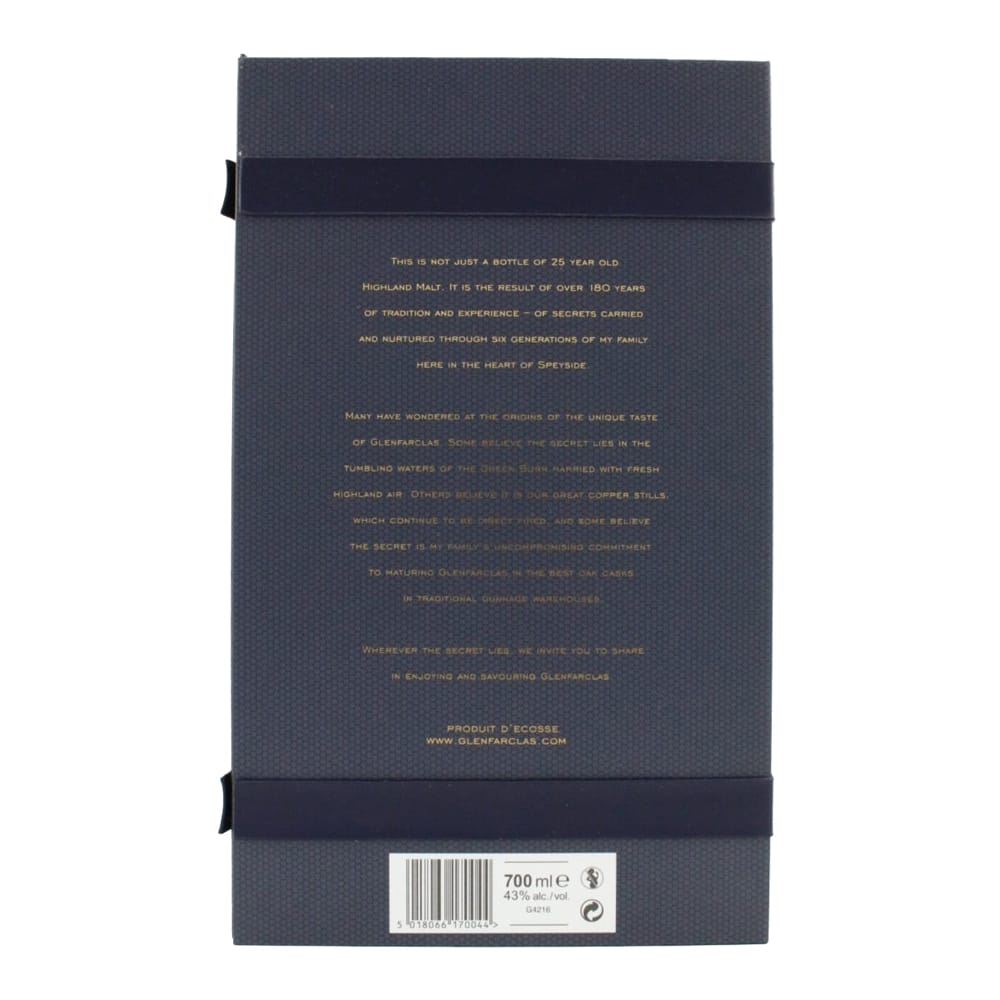 Glenfarclas-25-years-with-mini-40-years-gift-pack