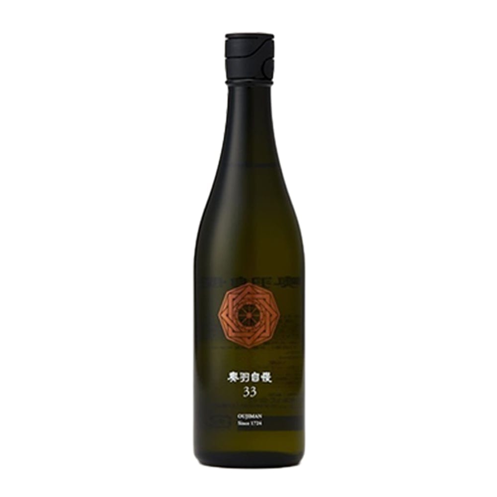 OUJIMAN 33 Japanese Sake is characterized by its elegant aroma and taste reminiscent of apple.
