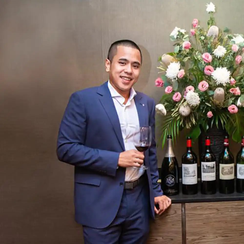 Allan Saw_Profile Pic