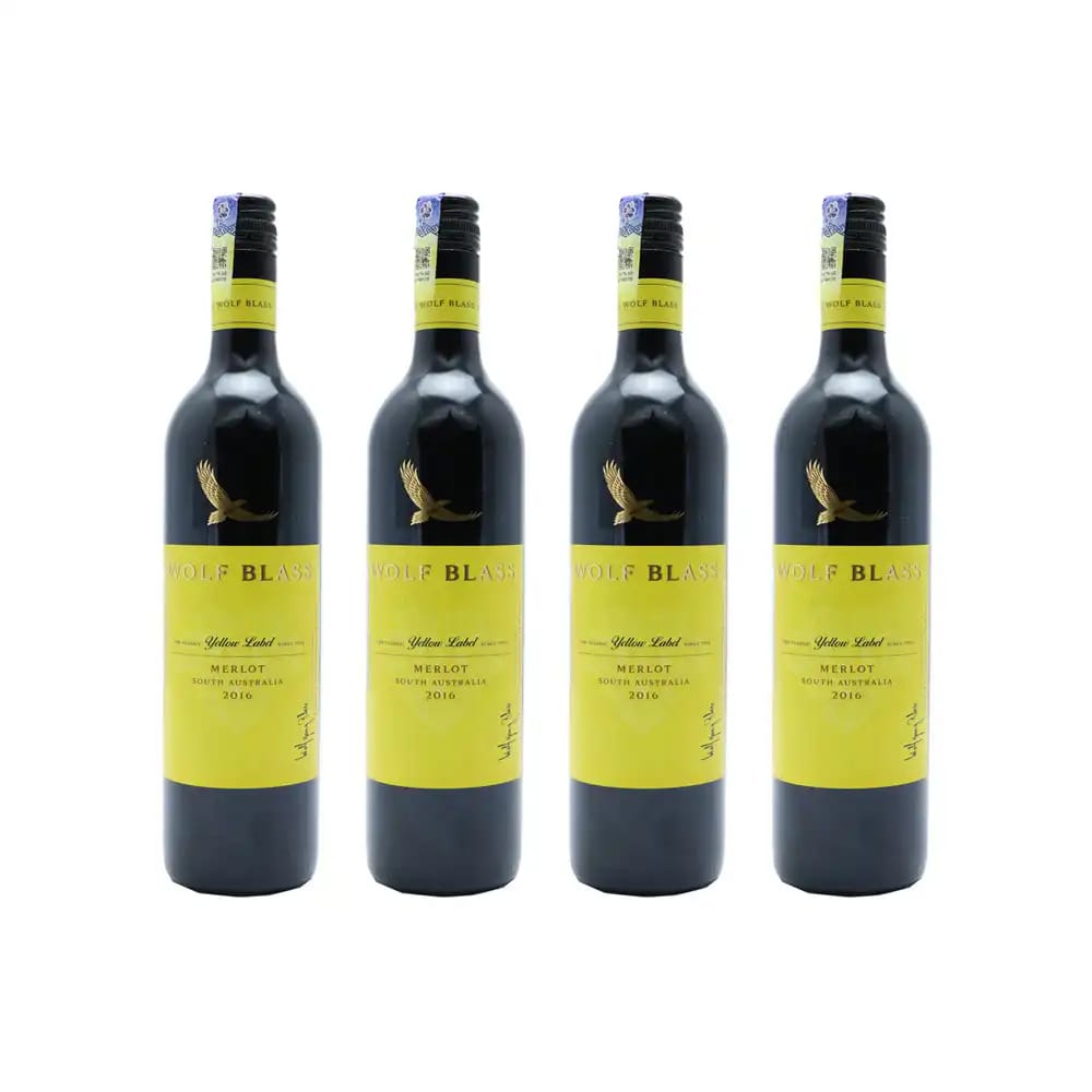 WOLF BLASS Yellow Label Merlot 2016 Bundle Set