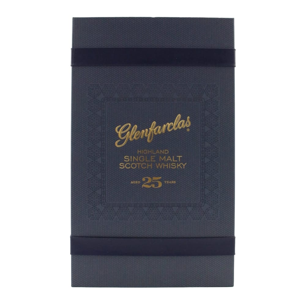 Glenfarclas-25-years-with-mini-40-years-gift-pack