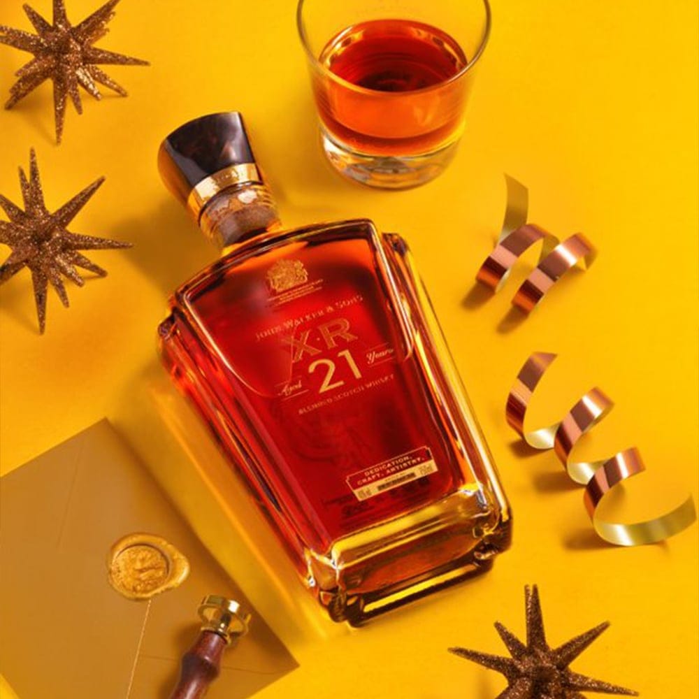 JOHNNIE WALKER JOHN WALKER & SONS™ XR™ 21 - Whisky.my