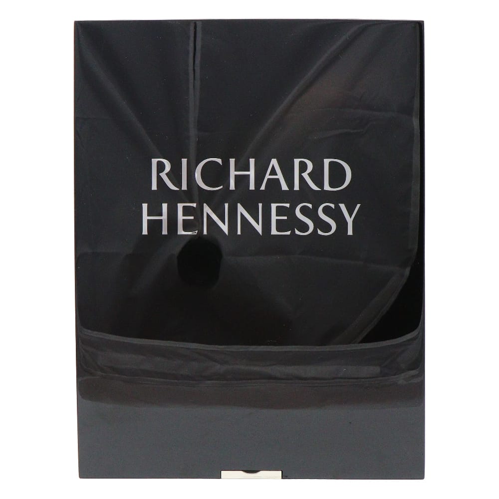 RICHARD HENNESSY