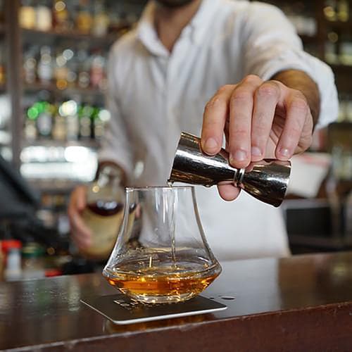 D_L_Whisky_Glass_Strait_Sq_500x