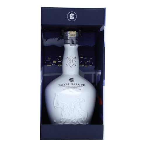 ROYAL SALUTE 21 Year Old Snow Polo Edition 2019 3