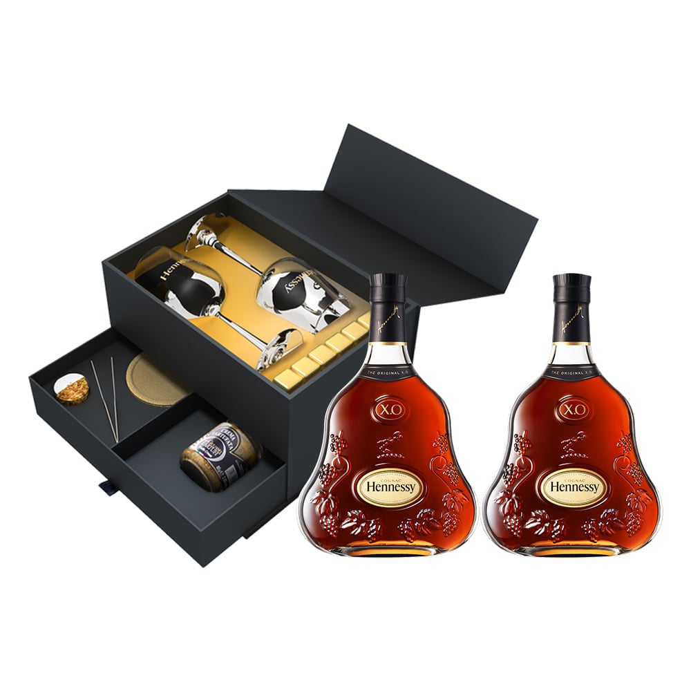 HENNESSY XO 150th Anniversary End of Year Box
